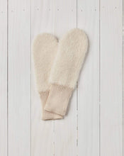 Load image into Gallery viewer, Chalet Mitten