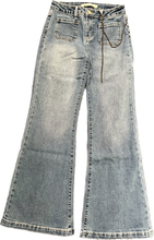 Load image into Gallery viewer, Wide Leg Patch Pocket Denim